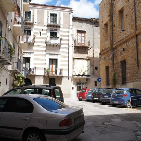 Cathedral Apartment Palermo Exterior photo